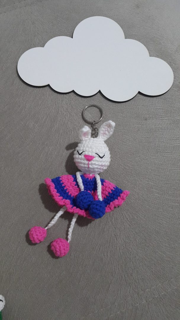 Amigurumi Tavşan Çırpı Bacak Anahtarlık Yapımı